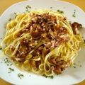 Spaghetti mit Pfifferlingen und Schinken