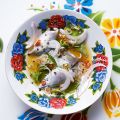 Scharfer Salat aus rohen Fischfilets (Yam Pla[...]