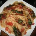 Spaghetti Aglio e Olio mit Tintenfischröllchen