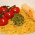 Hausgemachte Spaghettini an Estragon-Pesto und[...]