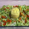 Schnibbelsalat (Gurkensalat mit roter Paprika[...]