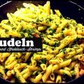 Nudeln - mit Spinat und Knoblauchshrimps