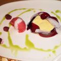 Vanille-Schmand-Tarte mit rotem Apfelgelee und[...]