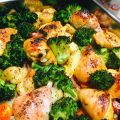 Ofenhuhn mit Broccoli und Kartoffeln