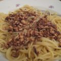 Spaghetti mit Knoblauchsonnenblumenkernen