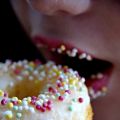 Sauer macht lustig: Limetten-Quark-Donuts