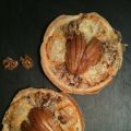 Mini-Quiches mit Birne, Lardocreme, Käse und[...]