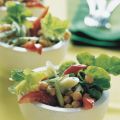 Kichererbsen-Tomaten-Salat mit Lauchzwiebeln