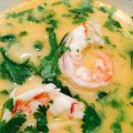 Scharfe Sache: Rote Thai- Curry Suppe mit[...]