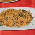 Vegan: Reisspaghetti mit Tomaten - Sahne - Soße