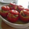 Tomaten mit Couscousfüllung