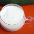 Joghurt mit Walnüssen und Koriander  (Raita)