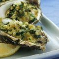 Gegrillte Austern mit Fenchel und Spinat