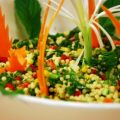 Couscous-Salat mit knackigem Gemüse