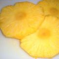 DESSERT:  Ananas mit Coco-Haube