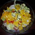 Salat mit Putenfleisch, Pfirsich und Ingwer