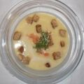 Apfel-Senf-Suppe mit Räucherlachs und[...]