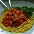 Spaghetti mit Gemüsesoße