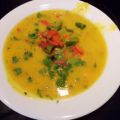 Suppe: Kürbis-Karotten-Suppe mit mediterranen[...]