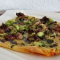 Frühlingspizza mit Pilzen, Spargel und Balsamico