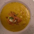Möhren-Orangen-Suppe mit Nordseekrabben und[...]