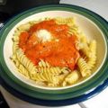 Paprika-Tomaten-Nudelsauce mit geröstetem[...]