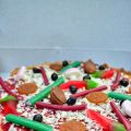US- Erdbeer-Käse-Kuchen als Pizza verkleidet -[...]