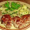 Köfte mit Knoblauch-Kartoffelsalat