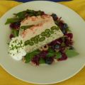 Fischterrine mit grünem Spargel auf Feldsalat[...]