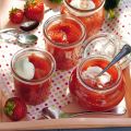 Erdbeer-Rhabarber-Grütze
