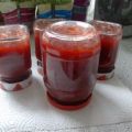 Erdbeer-Rhabarber-Marmelade mit Melisse