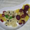 Couscous mit süßem Früchtekompott
