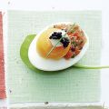 Eier mit Lachstatar und Kaviar