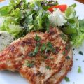 Salate : Grünen Salat an Hähnchenschnitzel mit[...]