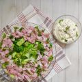 Party-Schichtsalat mit Curry-Mayonnaise