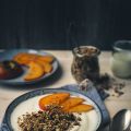 Amaranth-Knuspermüsli mit Kakao-Nibs und[...]