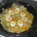 Weißkohl-Gemüse-Curry mit Eiern