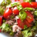Salat-Teller mit Tunfisch