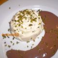Dessert: Marzipan - Mousse an Schokosoße