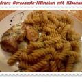 Geflügel: Gorgonzola-Hähnchen mit Käsenudeln