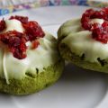 Matcha-Mandel-Kekse mit Cranberries und weißer[...]