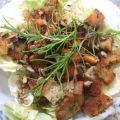 Pilze: Salat von marinierten Pfifferlingen mit[...]