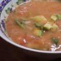 Kalte Tomaten-Avocado-Suppe
