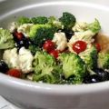 Brokkoli-Blumenkohlsalat mit Feta