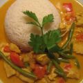 Curry-Hähnchen mit Bohnen, Paprika und Reis