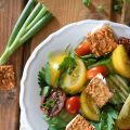 Natürlich und gesund - Tomaten Petersilien Salat
