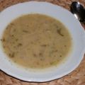 Suppen- gebrannte Griessuppe mit Kohlrabi