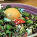 Belugalinsen-Salat mit grünem Spargel und in Öl[...]
