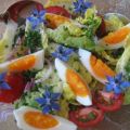 Salat-Herzen mit Borretschblüten ...