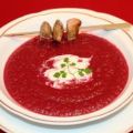 Rote Bete-Power-Suppe mit Sherry-Hähnchenspieß
